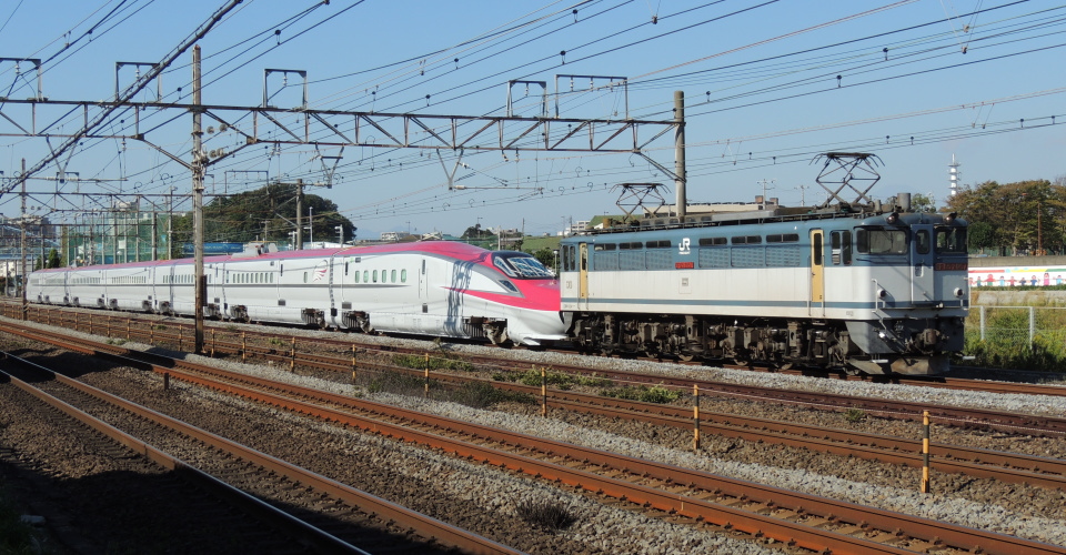 「EF65-2057」＋秋田新幹線E6系「スーパーこまち」（Z19編成）甲種輸送列車