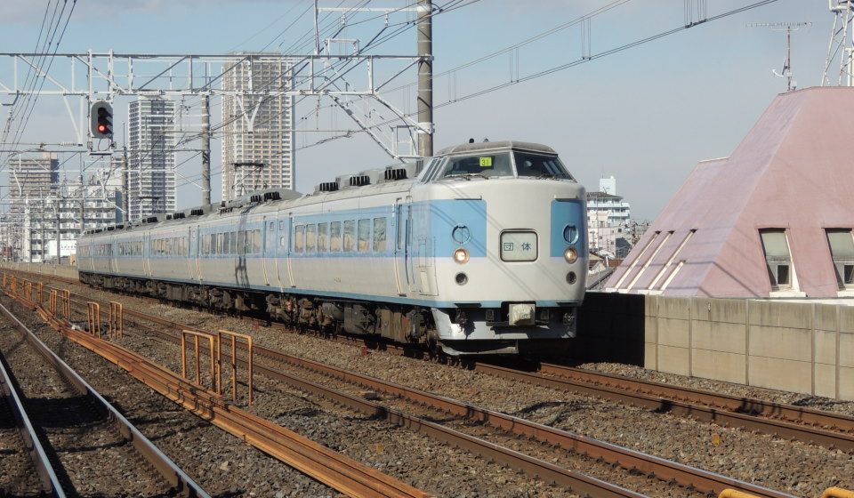 JR東日本 183系（マリ31編成 旧あずさ色）成田山初詣臨時列車