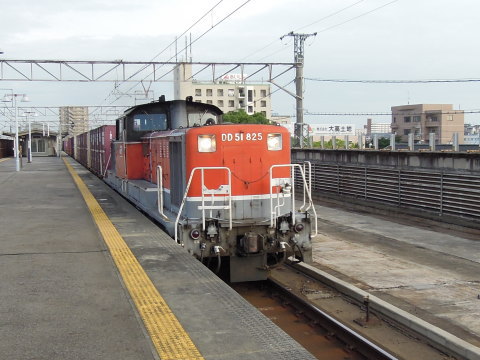 DD51-825＋コキ