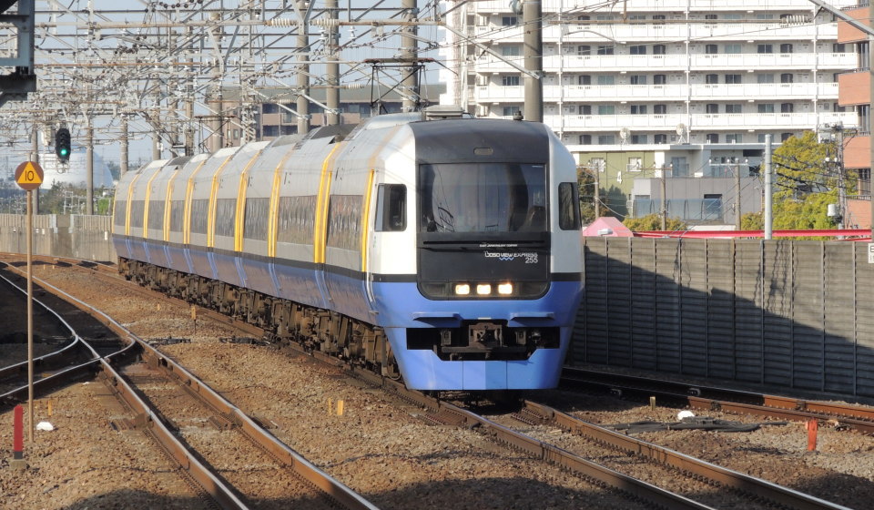 京葉線 255系 特急「わかしお1号」（Be-03編成）