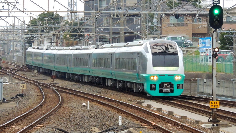 E653系「舞浜・東京ベイエリア号」（K307編成 グリーンレイク色）