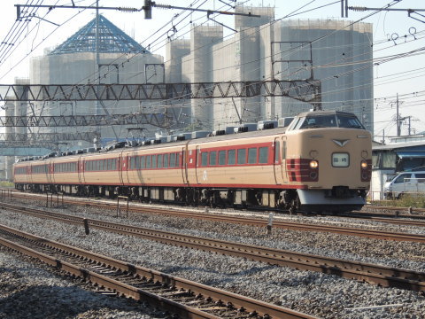183系 OM102編成「ホリデー快速鎌倉」回送列車