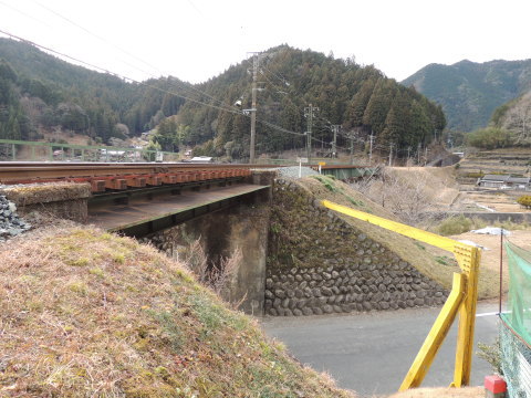 静岡県道1号飯田富山佐久間線から見る第4相川橋梁