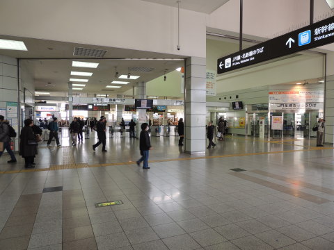 豊橋駅 JR線・名鉄線のりば（改札口）