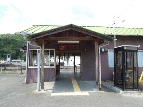 浦川駅 駅舎出入口