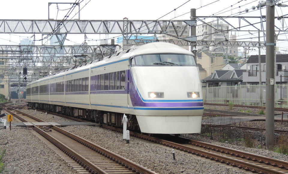東武鉄道 100系 特急「スペーシア日光43号」（107編成「雅」）